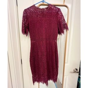 Lace midi dress 👗